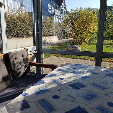Ferienwohnung 4 Im Haus Am See Mit Wintergarten Und Terrasse Seedorf  Camera foto
