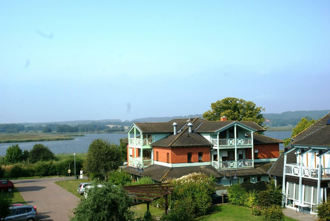 Ferienwohnung 4 Im Haus Am See Mit Wintergarten Und Terrasse Seedorf  Esterno foto